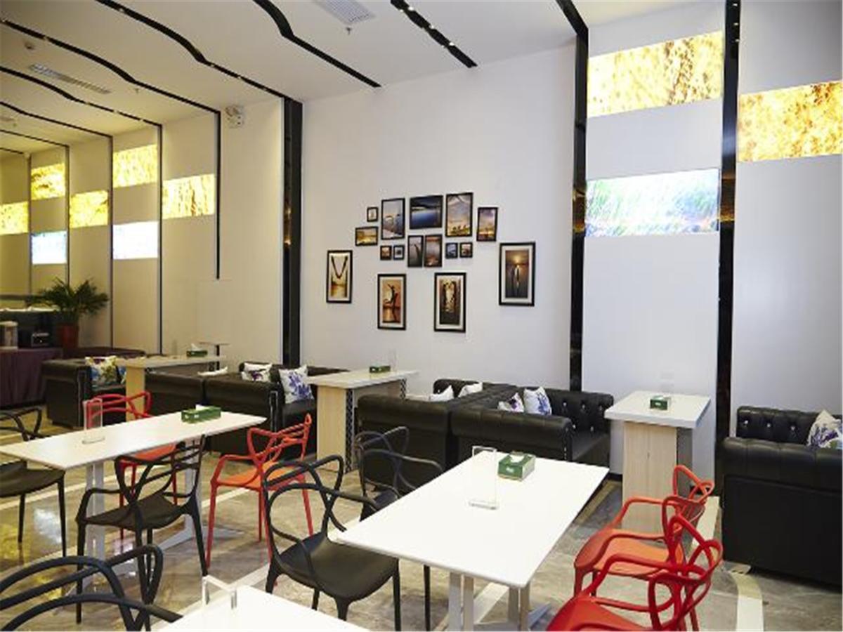 Lavande Hotel Fuhuadao Branch تشونغشان المظهر الخارجي الصورة